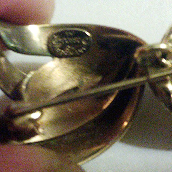 Gold Tone Bow Brooch Grosse 1964 Made in Germany - Picture 5 of 7